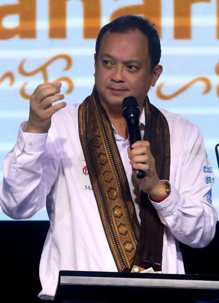 Paul Infante Moñozca at the NIFA UBI Crypto Reward Ceremony from Bangko Maharlika (2)